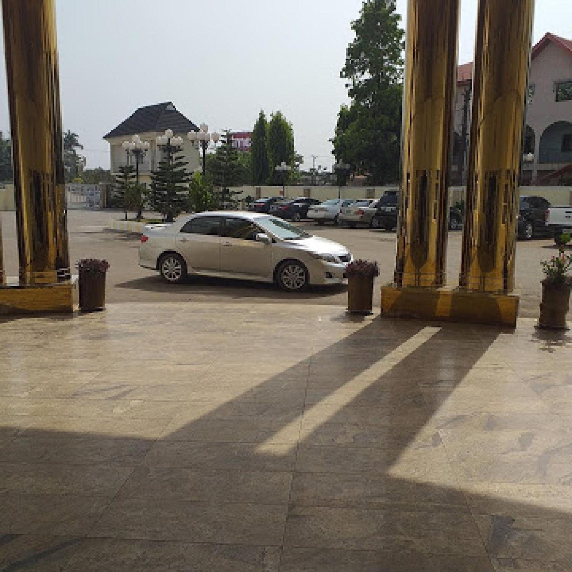 Room In Bb - Immaculate Royal International Hotel Owerri 外观 照片